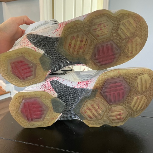 Nike Lebron Friday The 13th Sneaker | Size 11 Men - Picture 7 of 8